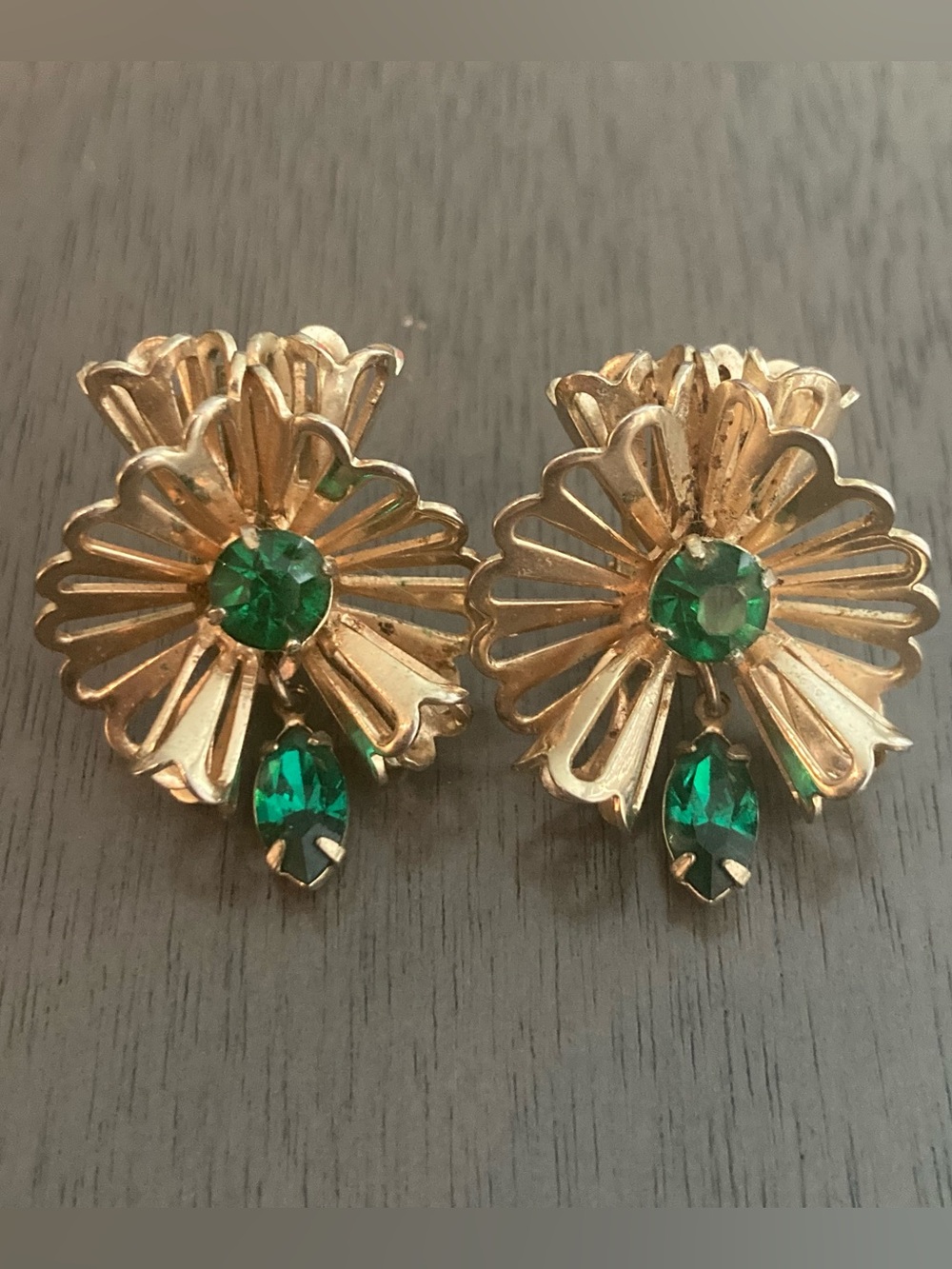 BARCLAY Clip-On Floral Dangle Gold tone Earrings with Emerald Green Stones HTF